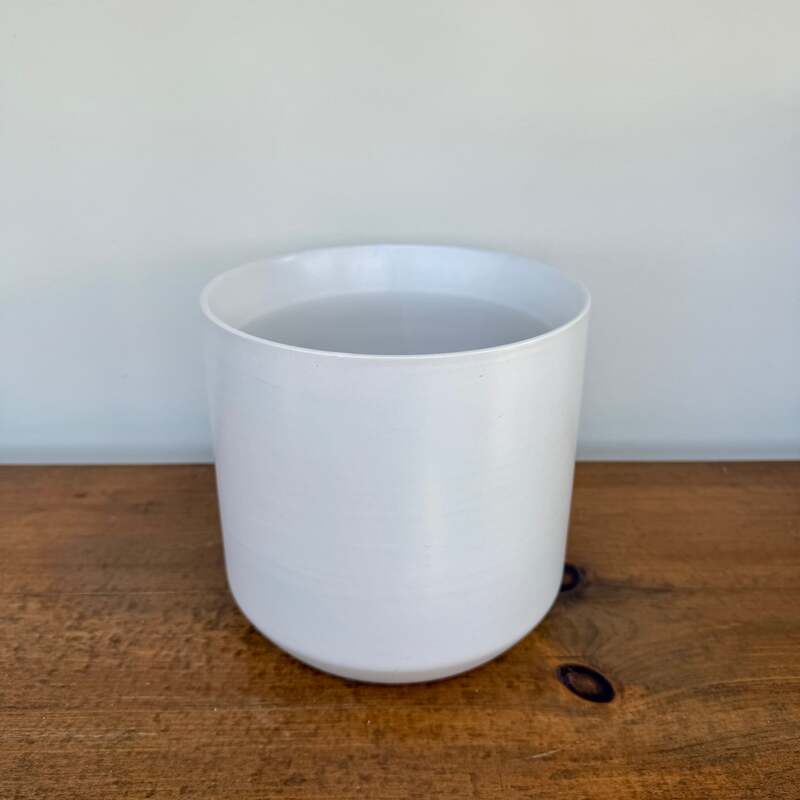 Kendall Pot - 7" x 6.75" - White