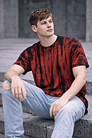 Men’s Tie-Dye Red T-Shirt – Bold. Limited. Canadian. (Regular)