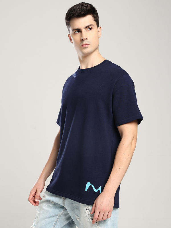 Men’s Navy Blue T-Shirt with Roaring Lion Back Print – Power Meets Style