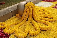 Artificial Marigold Flowers for Decoration Long Marigold Garlands for Decoration Toran Indian genda phool for Wedding & Festivals