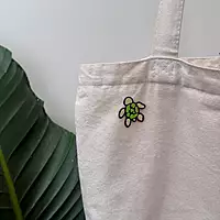 Aquatopia Turtle Pin