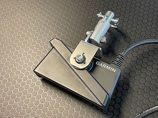 Support de sonde Garmin GTM-3400 / LVS34 PDSF:92.00$ Support de sonde Garmin GTM-3400 / LVS34 PDSF:92.00$