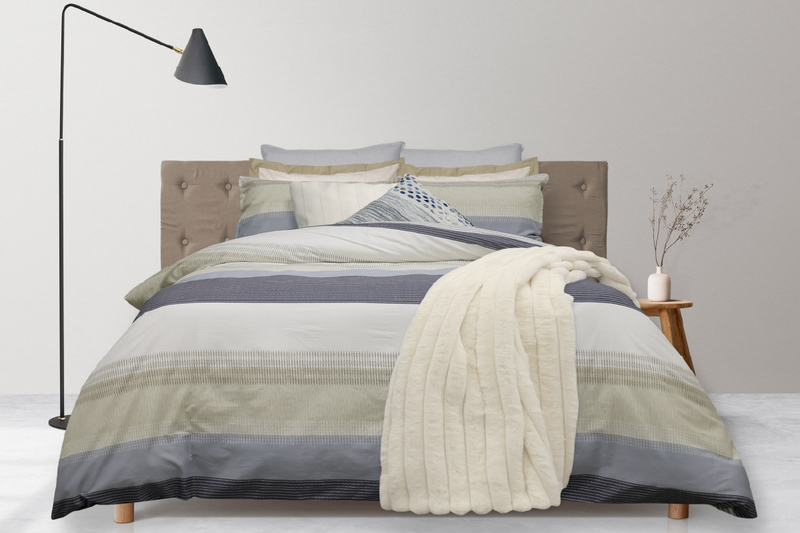 Daine Bedding Set