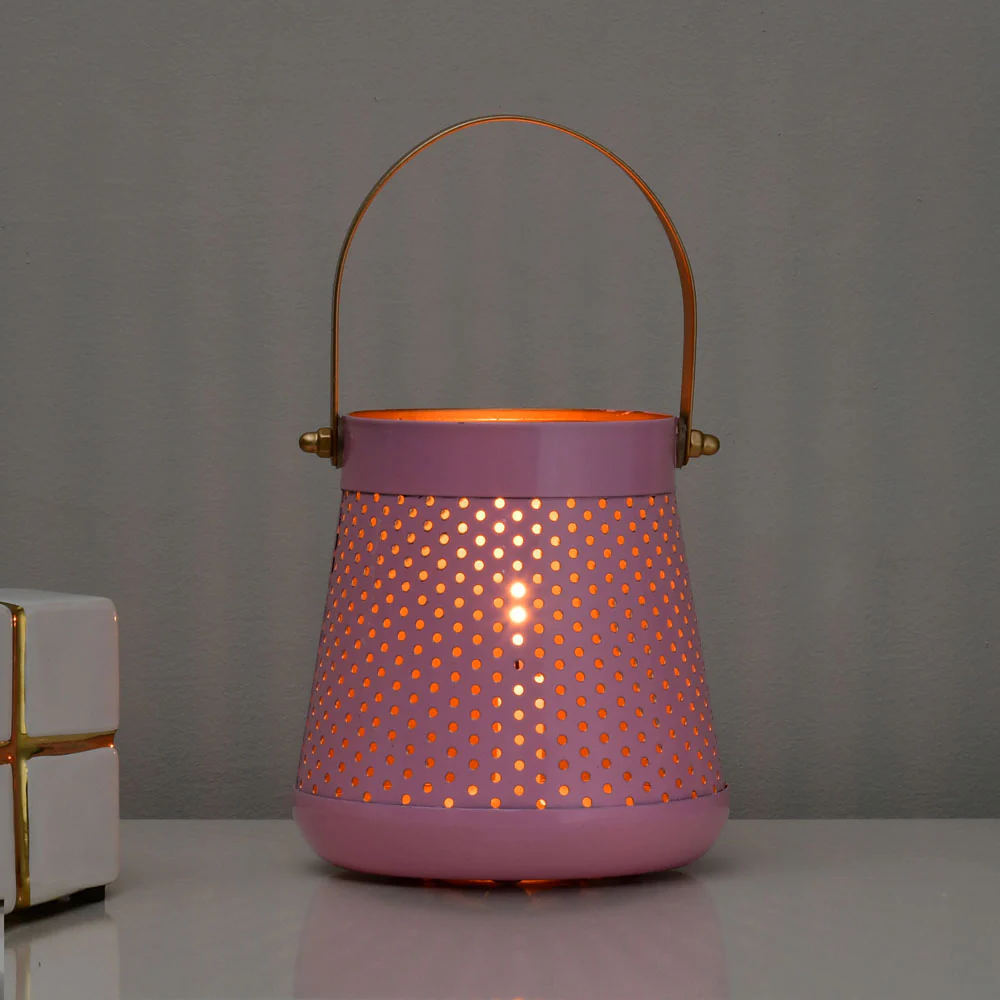 Decorative Modern Trapeze Metal Lantern Decorative Modern Trapeze Metal Lantern