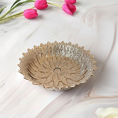 Silver Colour Flower Design Decorative  Non- Mettalic Plate Return Gift for Pooja Function Wedding  Babyshower House Warming cermony Anniversary