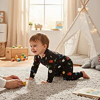 Long-Sleeve Halloween Motif Zip-Front Jumpsuit (3-6 Month/60cm) Long-Sleeve Halloween Motif Zip-Front Jumpsuit (3-6 Month/60cm)