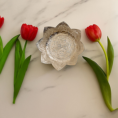 Silver Colour Lotus Plate