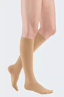 Medi-Z541C13000 - Mediven Comfort CCL1 AD Cashmere with Silicon band- Size III