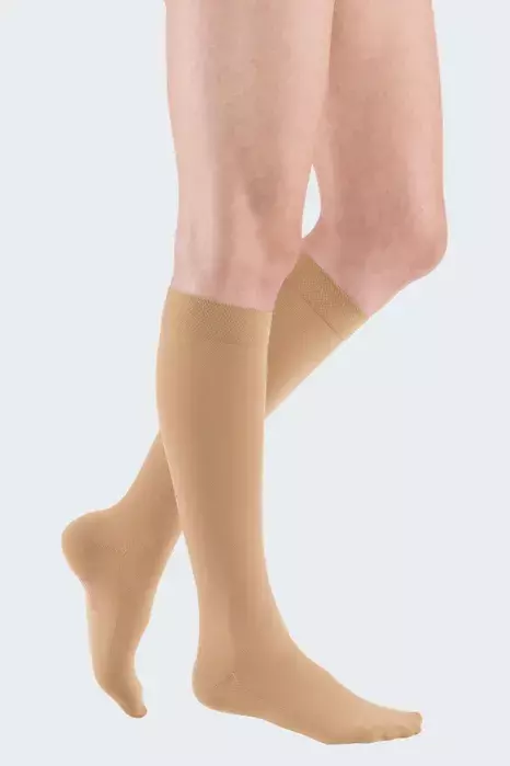 Medi-Z541C13000 - Mediven Comfort CCL1 AD Cashmere with Silicon band- Size III Medi-Z541C13000 - Mediven Comfort CCL1 AD Cashmere with Silicon band- Size III